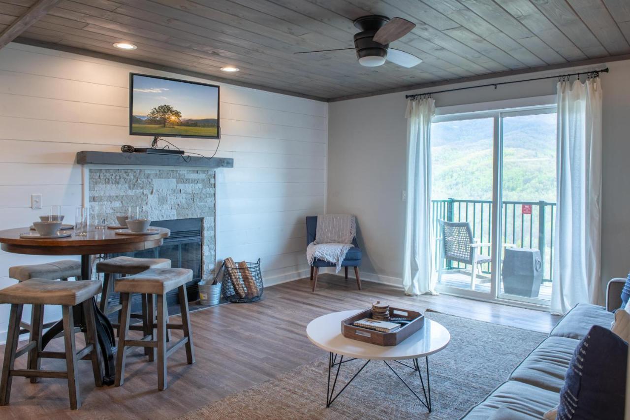 Modern Mountain Escape Villa Gatlinburg Luaran gambar